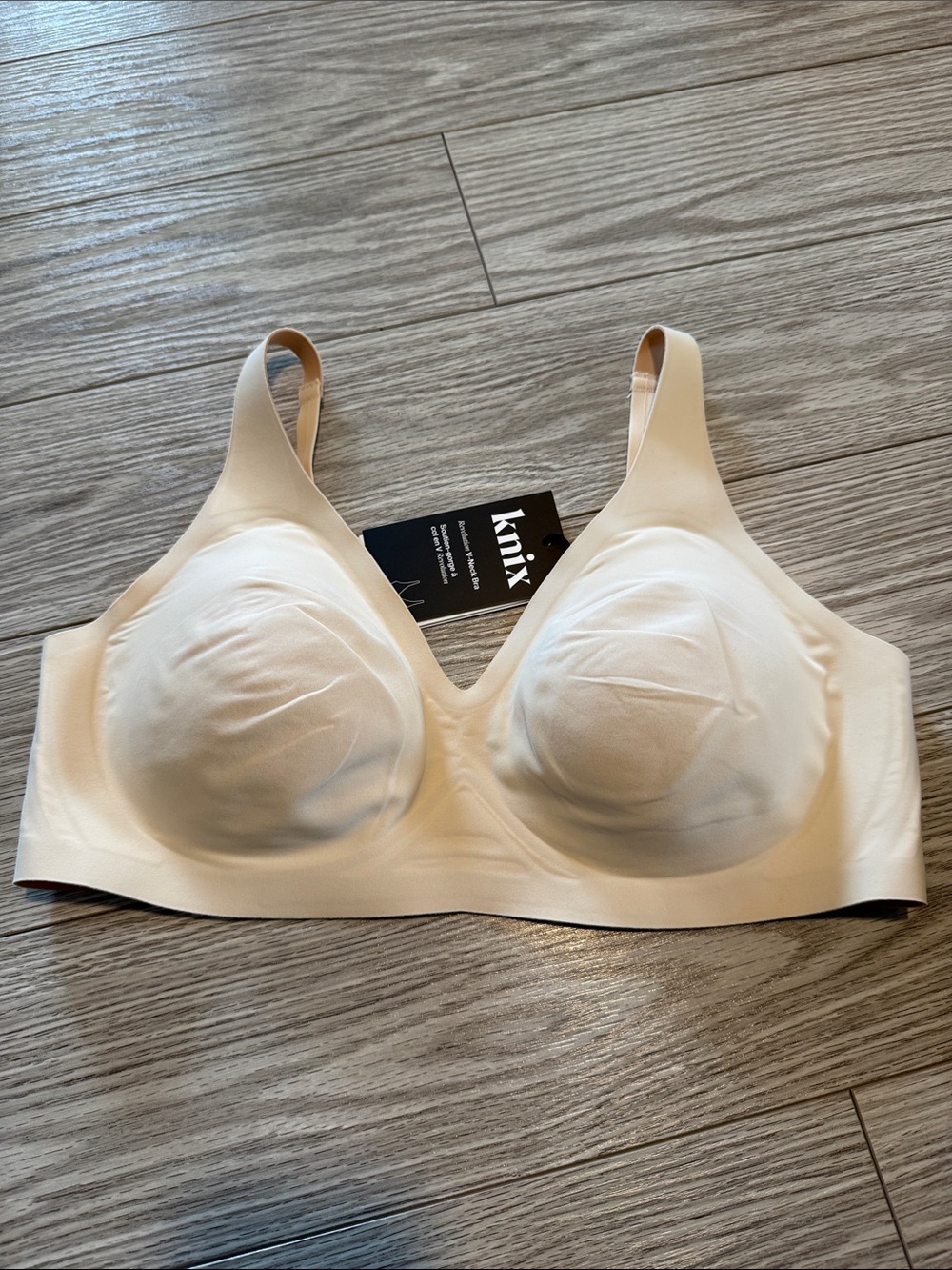 NWT Knix Revolution V Neck Bra